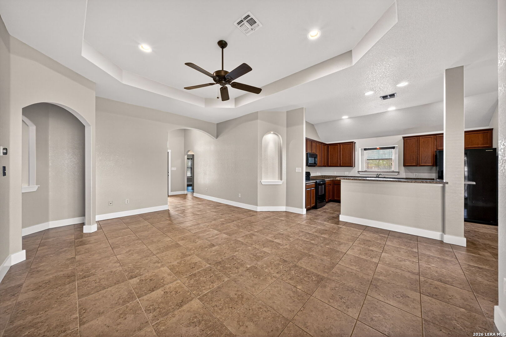 1835 Lost Trail Pleasanton TX 78064