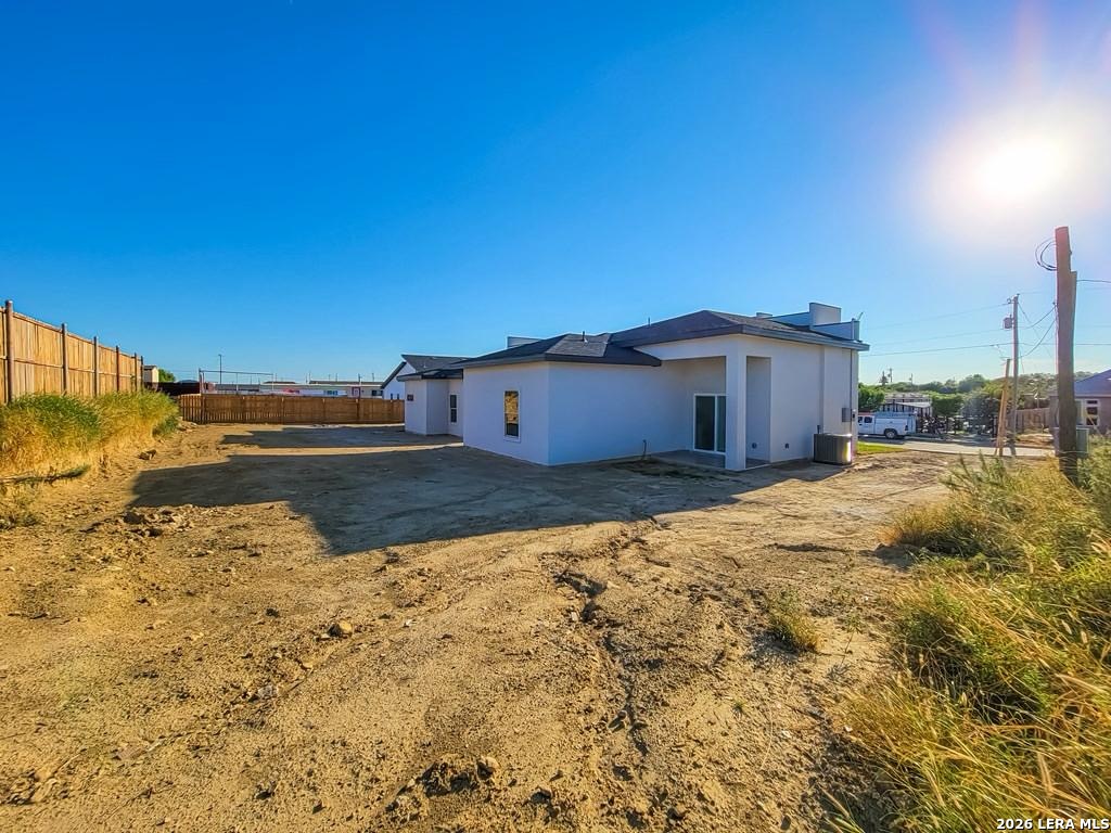 1022 Colon Lane Eagle Pass TX 78852