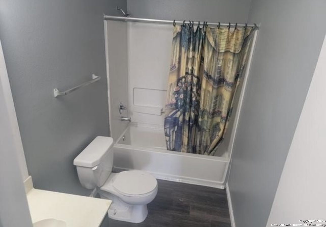 1127 Arrowhead San Antonio TX 78245