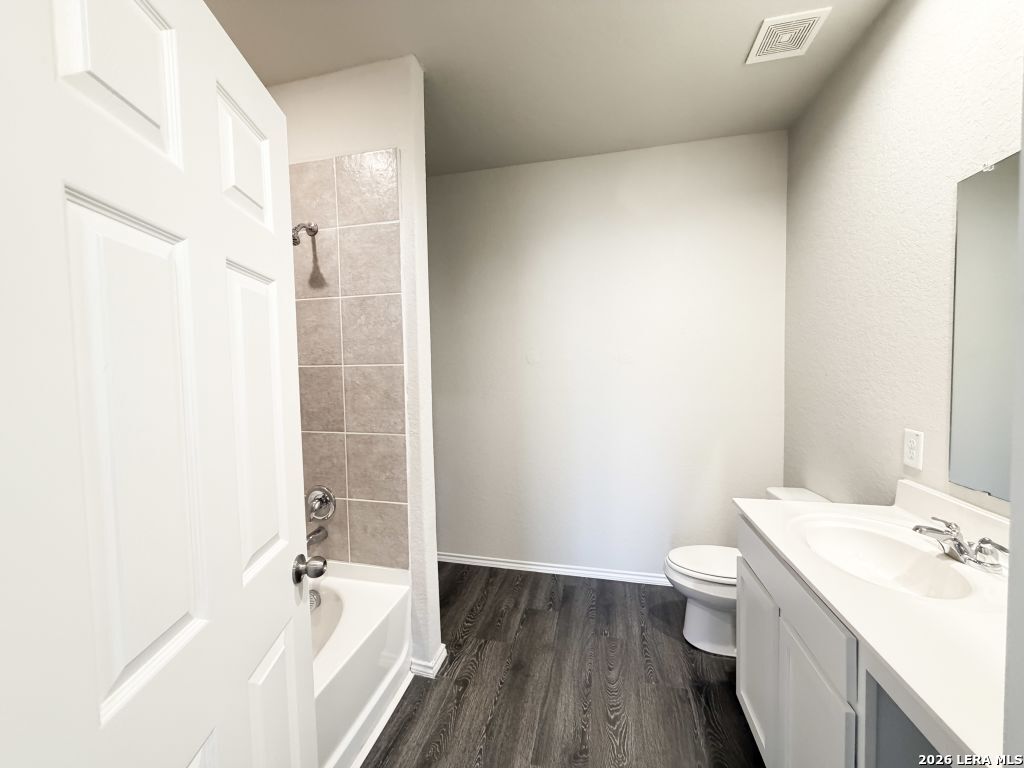 3215 Farm Oak San Antonio TX 78223