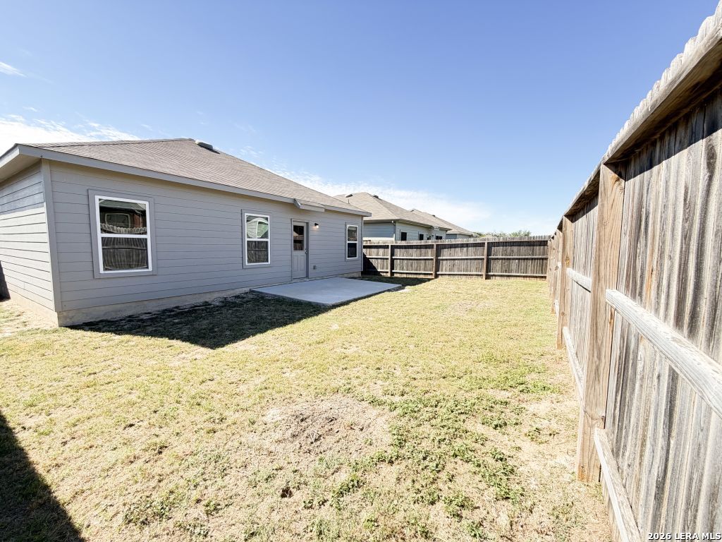 3215 Farm Oak San Antonio TX 78223