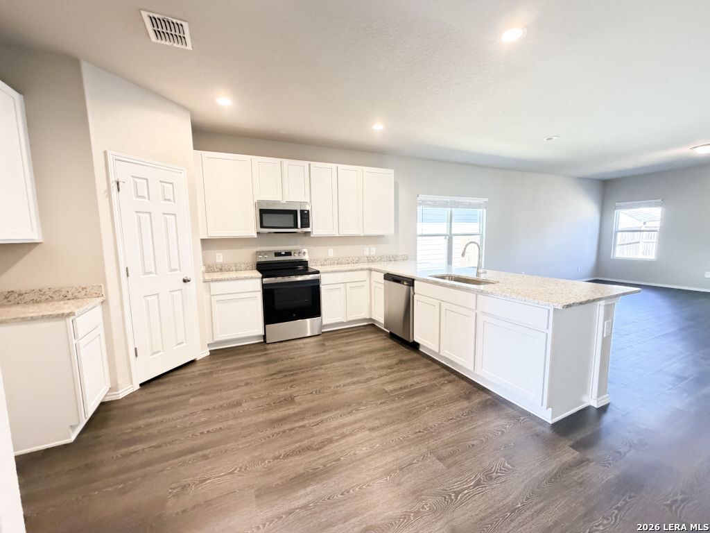 3215 Farm Oak San Antonio TX 78223