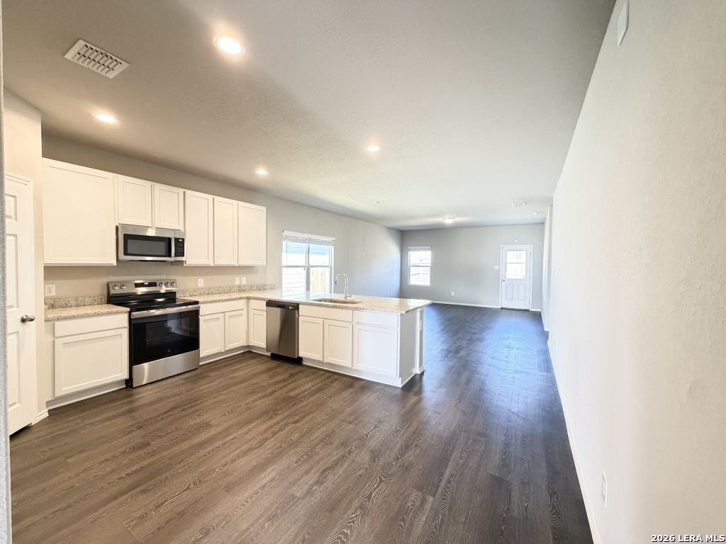 3215 Farm Oak San Antonio TX 78223