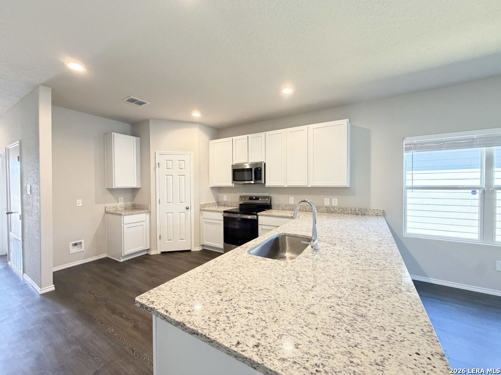3215 Farm Oak San Antonio TX 78223