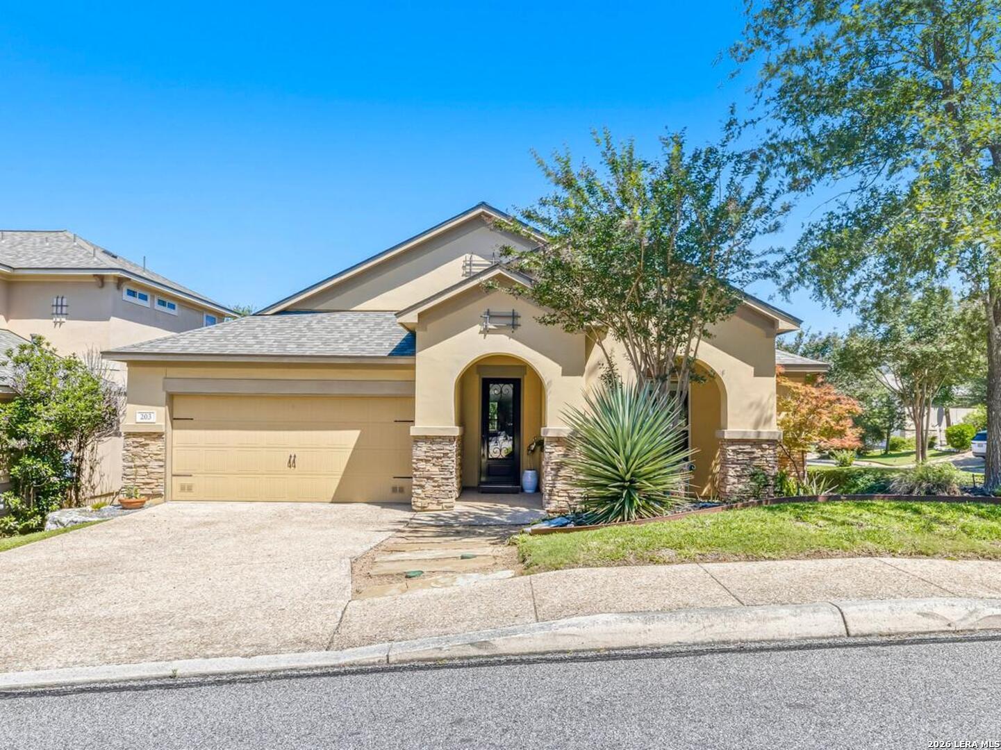 203 Tranquil Oak San Antonio TX 78260
