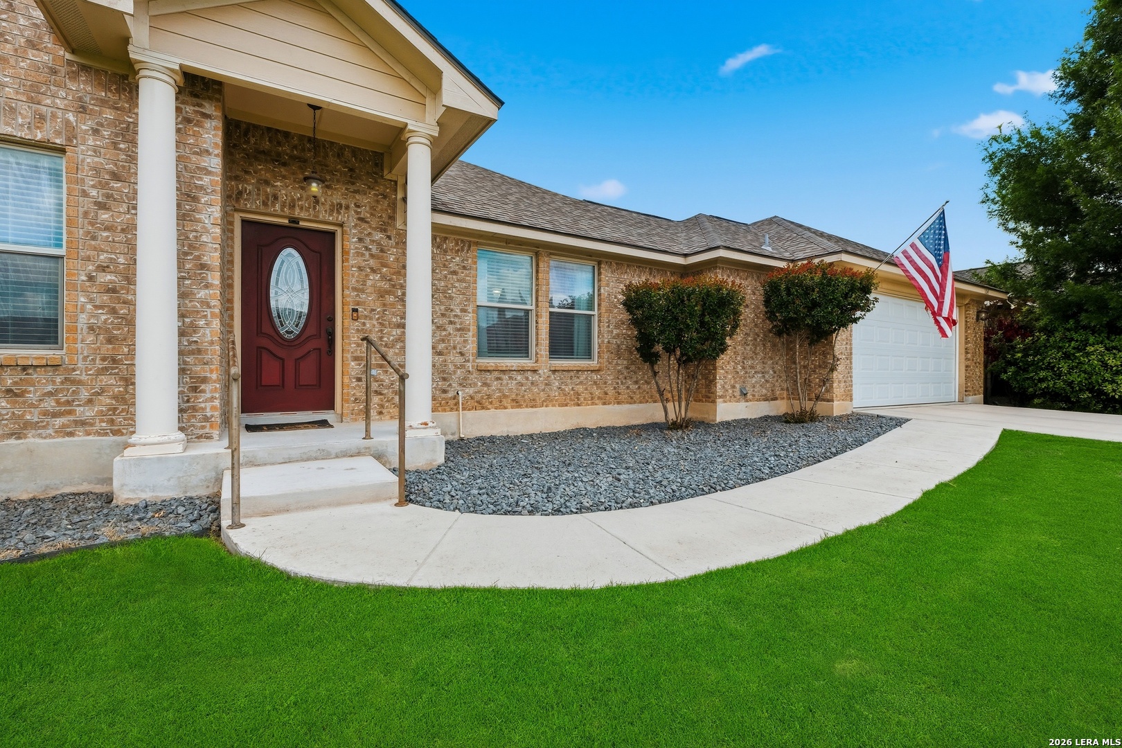 104 E 16th Street Hondo TX 78861