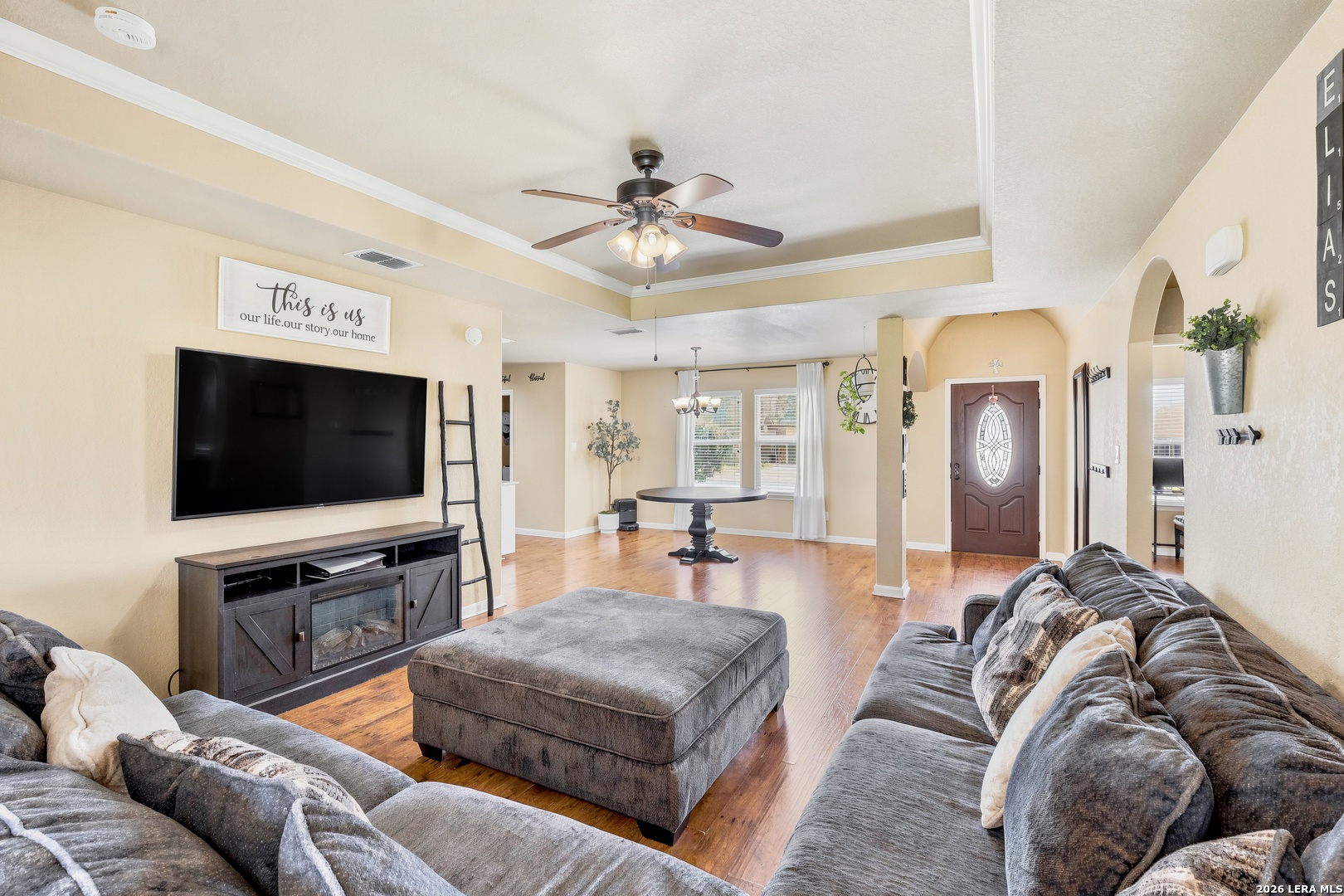 104 E 16th Street Hondo TX 78861