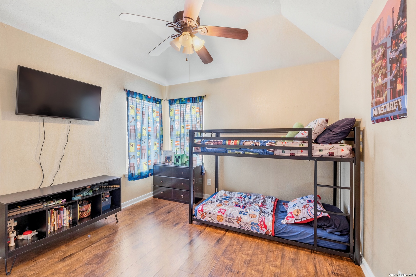 104 E 16th Street Hondo TX 78861