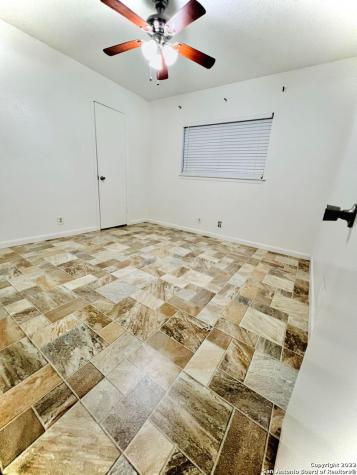 10445 Country Breeze San Antonio TX 78240