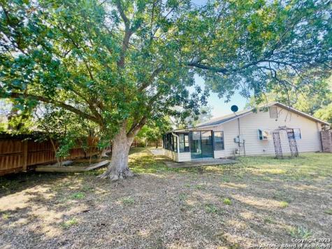 10445 Country Breeze San Antonio TX 78240