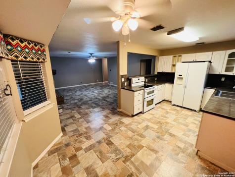 10445 Country Breeze San Antonio TX 78240