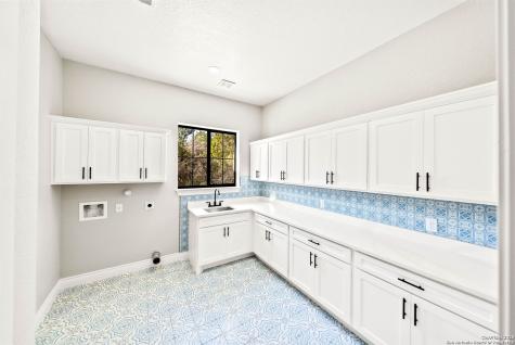 1954 Venezia New Braunfels TX 78132