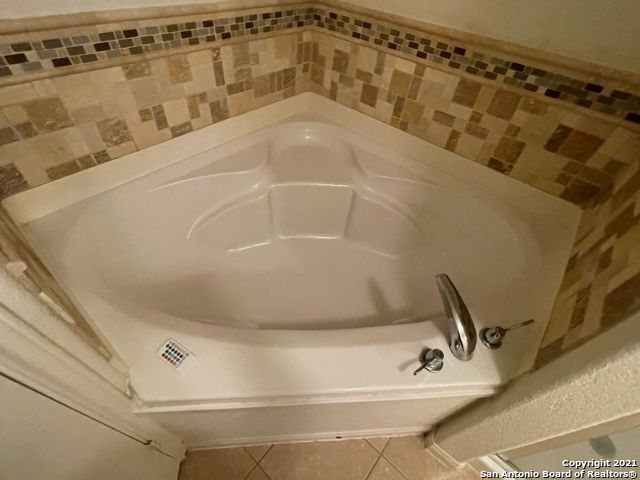11830 Luckey Vista San Antonio TX 78252