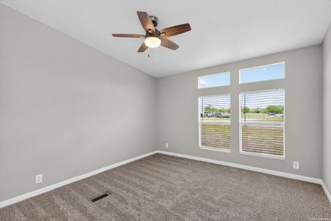 407 High Ridge Drive Seguin TX 78155