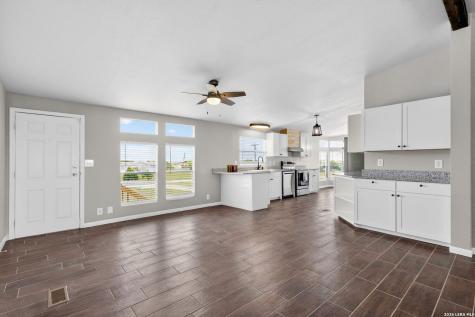 407 High Ridge Drive Seguin TX 78155