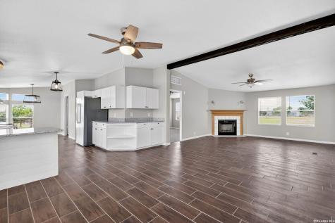 407 High Ridge Drive Seguin TX 78155