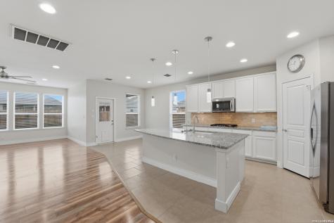 2754 Ridge Heights New Braunfels TX 78130