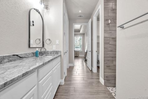 221 Cibolo Ridge Drive La Vernia TX 78121