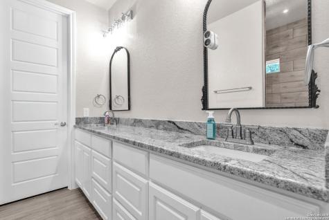 221 Cibolo Ridge Drive La Vernia TX 78121
