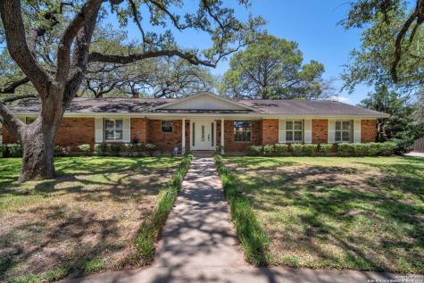 2045 Yosemite Street Pleasanton TX 78064