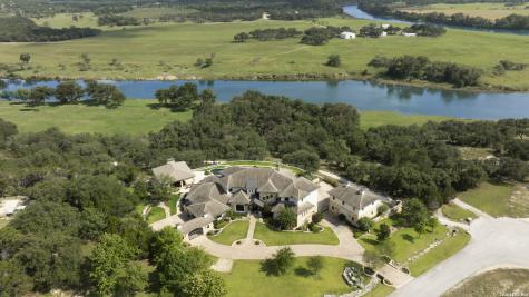 325 River Ridge Spring Branch TX 78070