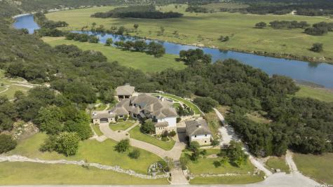 325 River Ridge Spring Branch TX 78070