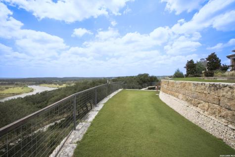 325 River Ridge Spring Branch TX 78070