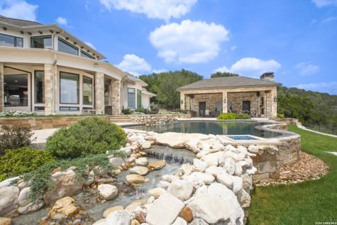 325 River Ridge Spring Branch TX 78070