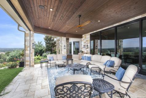 325 River Ridge Spring Branch TX 78070