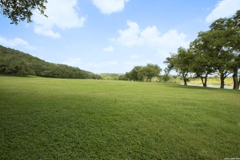 325 River Ridge Spring Branch TX 78070