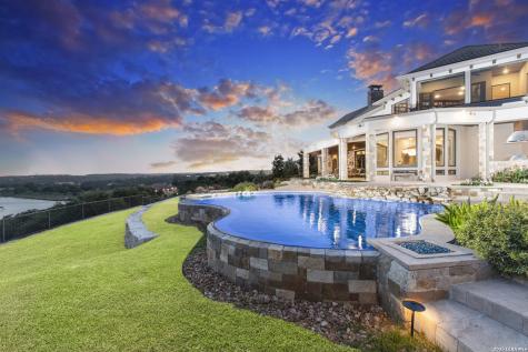 325 River Ridge Spring Branch TX 78070