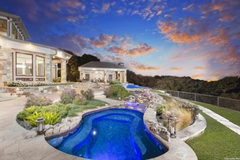325 River Ridge Spring Branch TX 78070