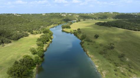 325 River Ridge Spring Branch TX 78070