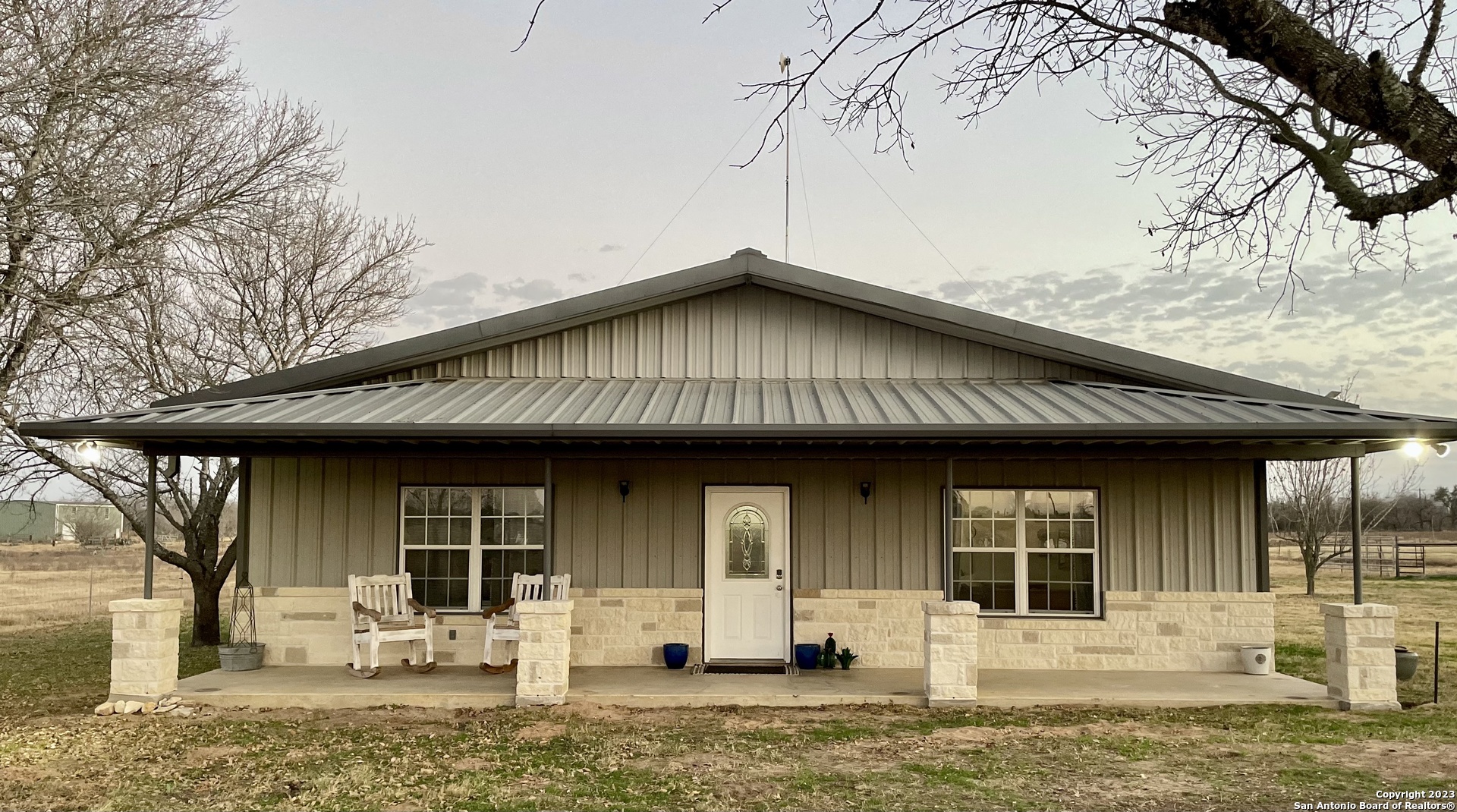 3442 State Highway 97 E Floresville TX 78114