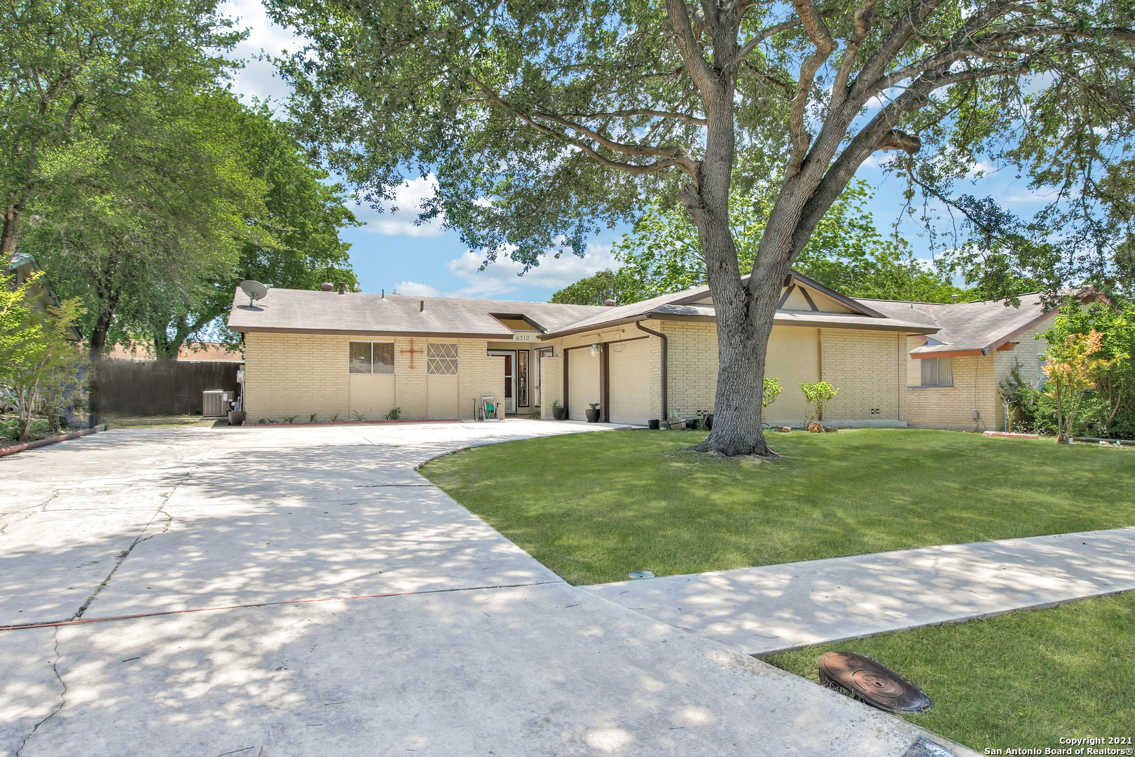 4310 Greystone Drive San Antonio TX 78233