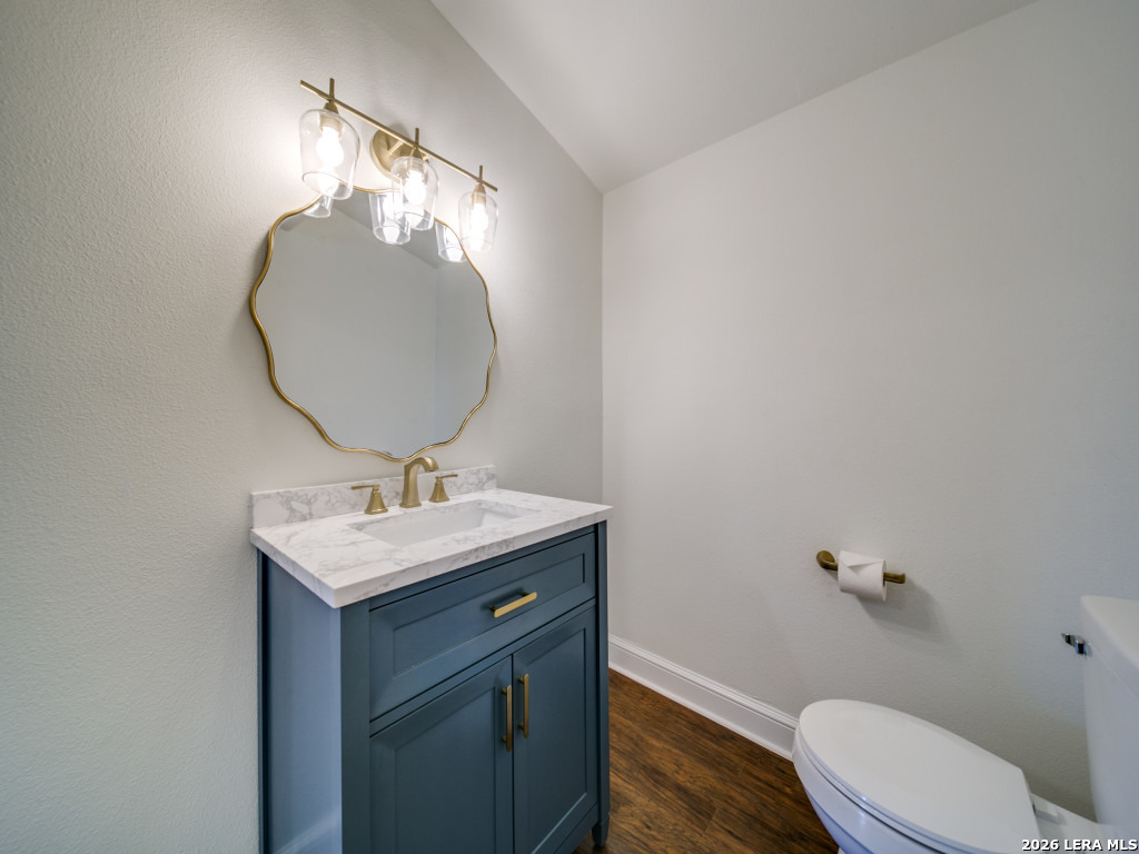 824 5a-2 High Street Comfort TX 78624