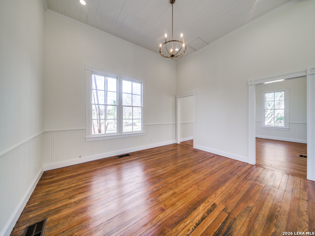 824 5a-2 High Street Comfort TX 78624
