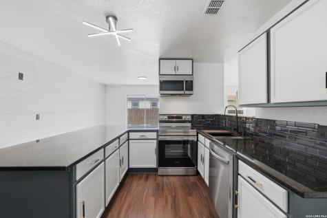 7723 Sundew Mist San Antonio TX 78244