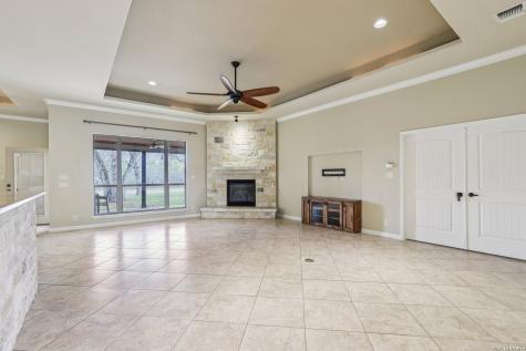 197 Vintage Ranch La Vernia TX 78121