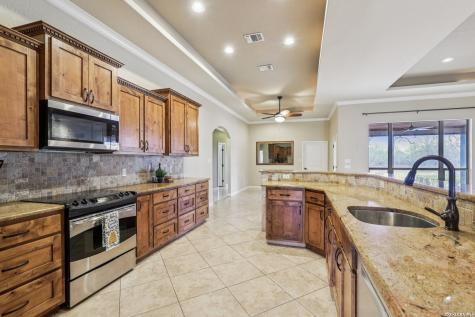 197 Vintage Ranch La Vernia TX 78121