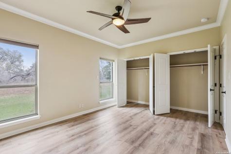 197 Vintage Ranch La Vernia TX 78121