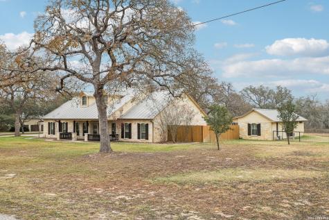 197 Vintage Ranch La Vernia TX 78121