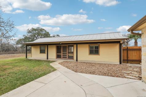 197 Vintage Ranch La Vernia TX 78121