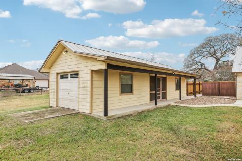 197 Vintage Ranch La Vernia TX 78121
