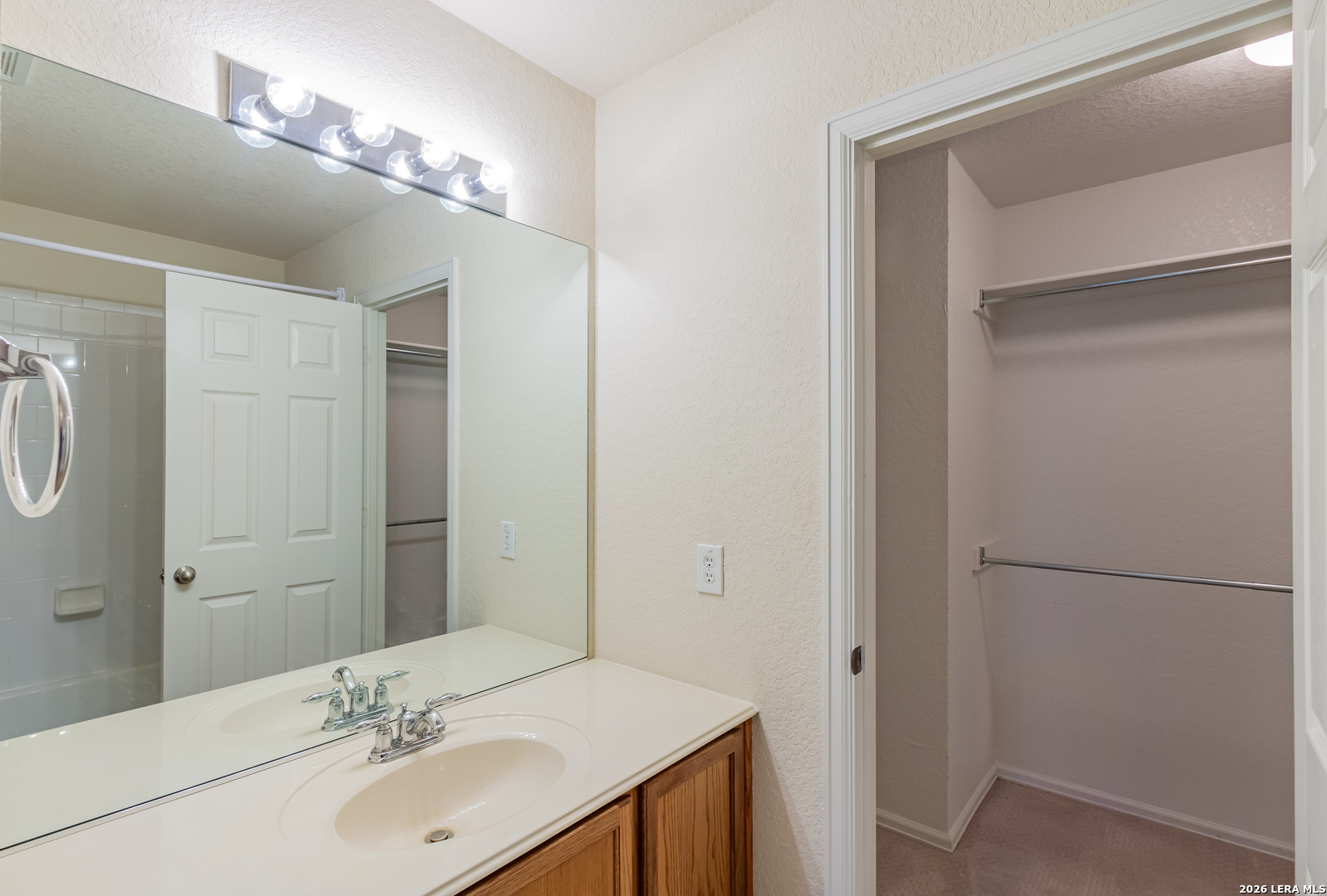 2502 Grayson Way San Antonio TX 78232