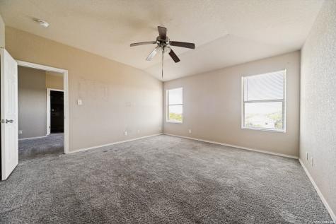 6718 Loma Secca San Antonio TX 78233
