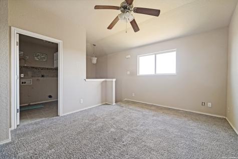 6718 Loma Secca San Antonio TX 78233