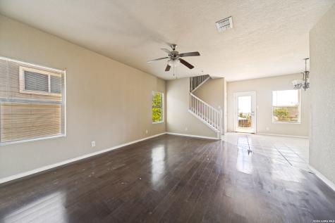 6718 Loma Secca San Antonio TX 78233