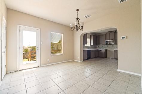 6718 Loma Secca San Antonio TX 78233