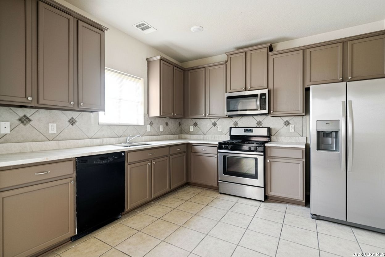 6718 Loma Secca San Antonio TX 78233